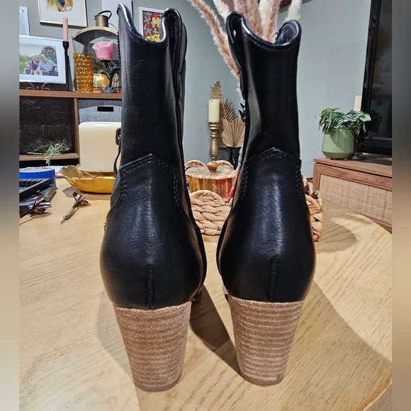 Black Western Metal Toe Ankle Boots Cowgirl Stacked Heel. Size 7 - Picture 8 of 16